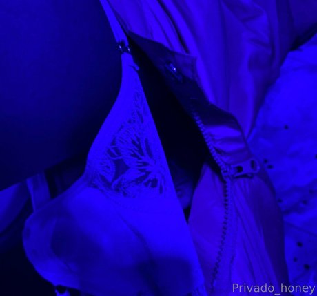 privado honey star best picture