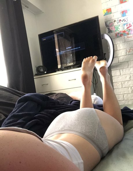 oliviamonroe star perfect pic