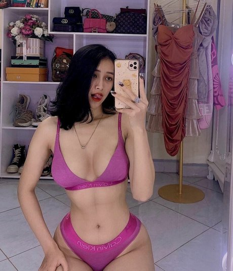 Kieu Oanh nudes actress photo