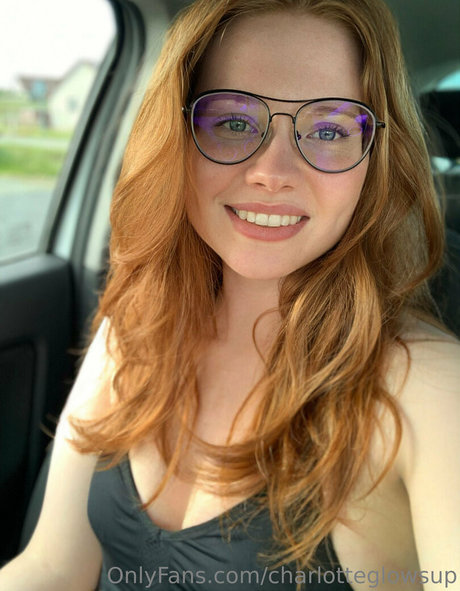 charlotteglowsup top star photos