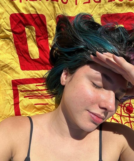 Camilota Xp hot model image