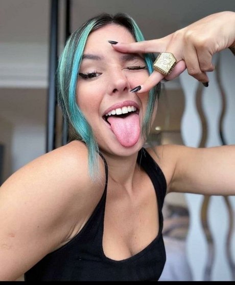 Camilota Xp model nude photos