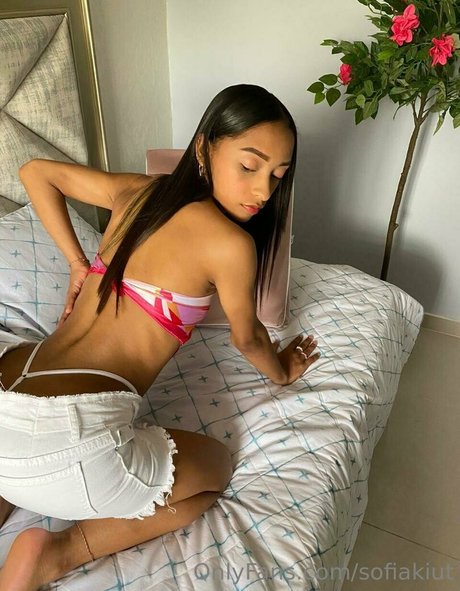 sofiakiut pornstar perfect image