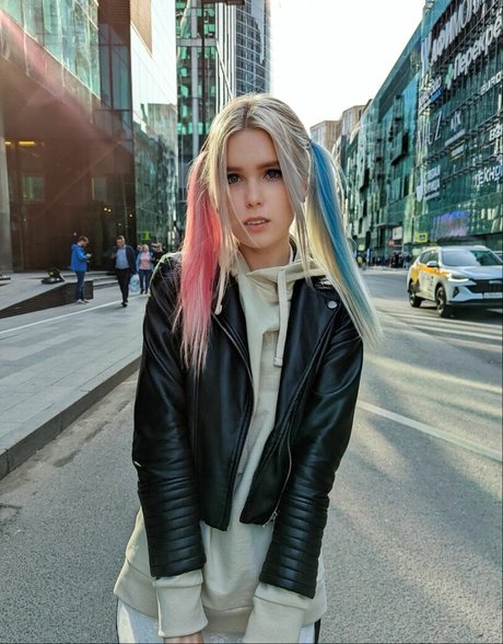 Vikneska art star picture