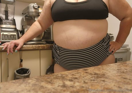 kailicious hot star galleries