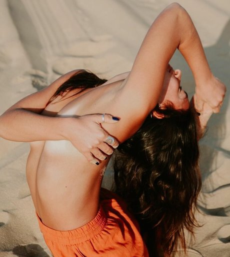 Bar Levy high quality pornstar photos