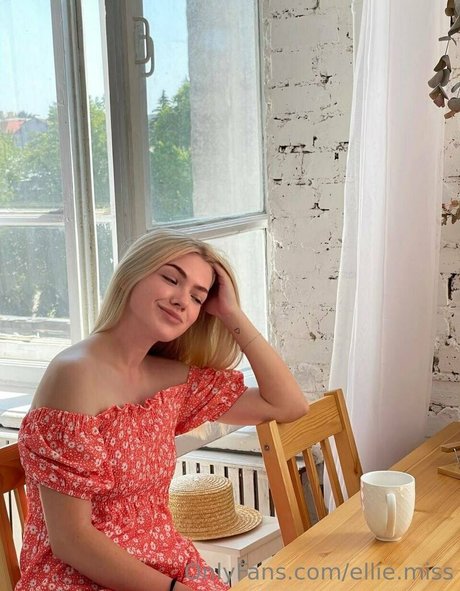 ellie miss nudes actress picture