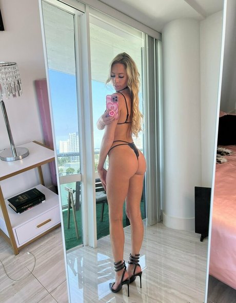 ladyhart model naked archive