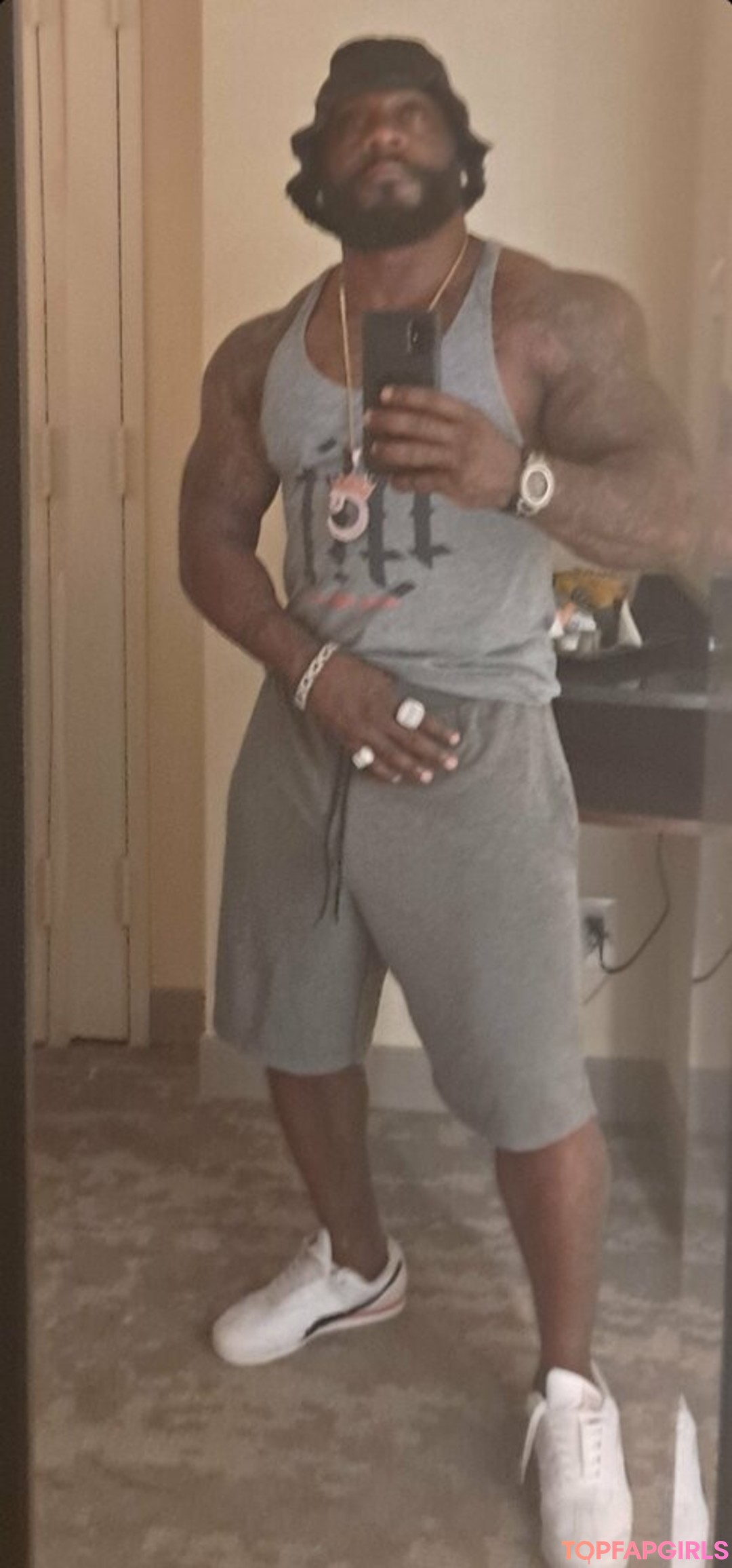 toolsfreepage nudes star photo