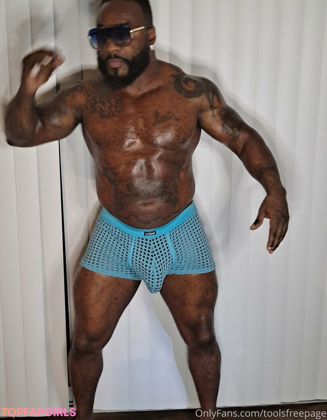 toolsfreepage Quick model image