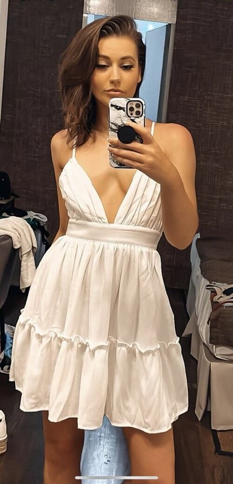 Laura Jane Dunkerley best model pics