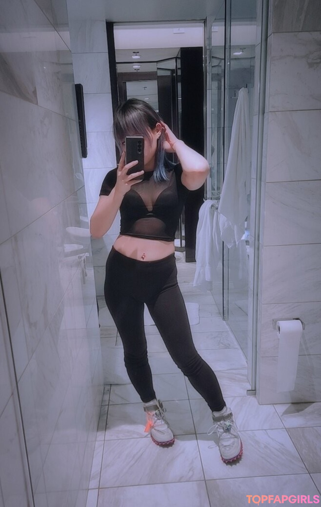 Emucchi Fansly naked pornstar pics