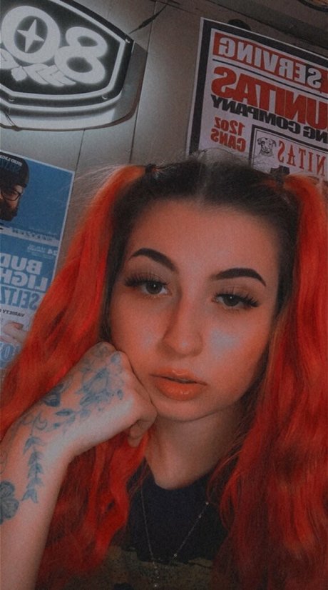 Hunter Barrows hd actress pictures