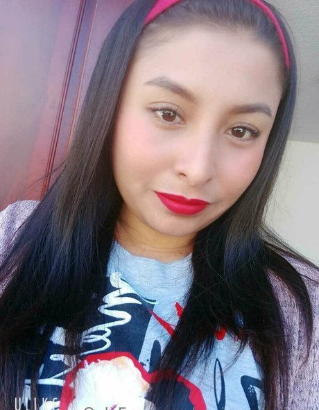 sexiecuatoriana model nude image