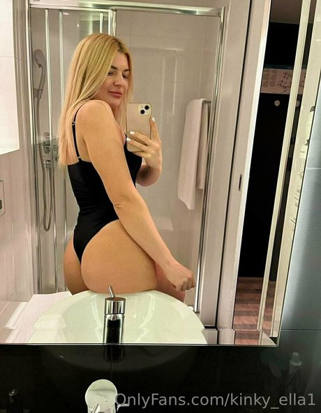 kinky ella1 nudes star photo