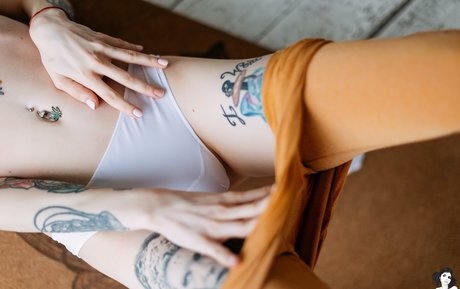 Karnelia star nudes galleries