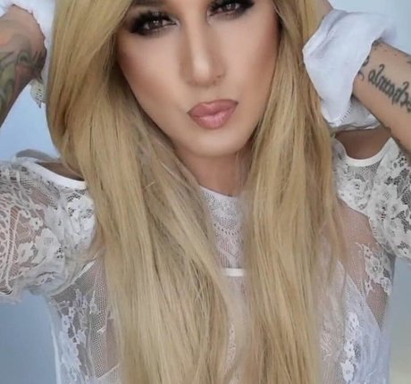 big tits curvy onlyfans hd pics