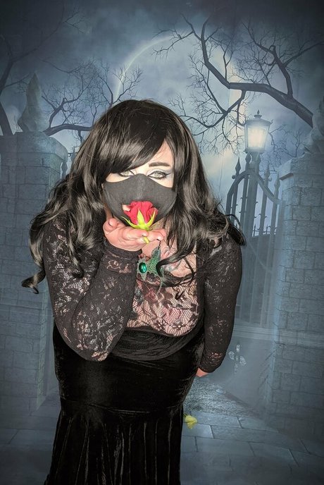 gothharlotbbw free pornstar picture