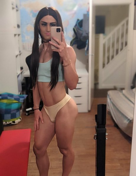 tayrosiee model porn picture