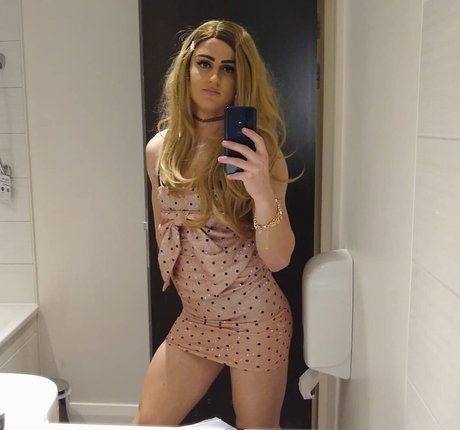 tayrosiee hot pornstar image