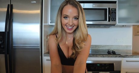 big tits cougar onlyfans sexy naked pics