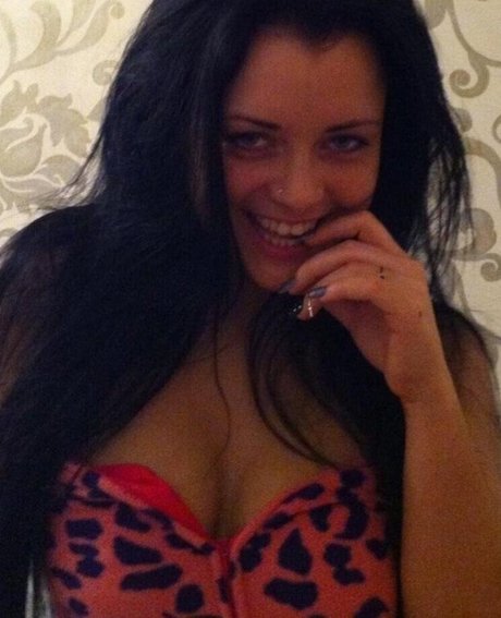 Shona Mcgarty model hot pic