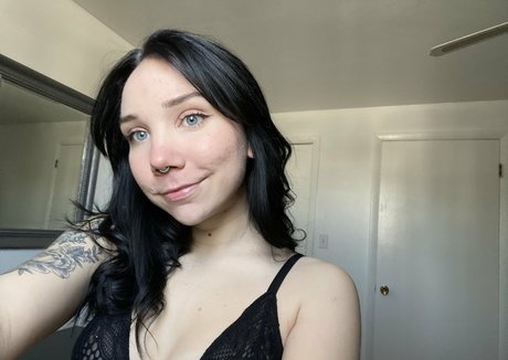 Glizzy McGuire star xxx images