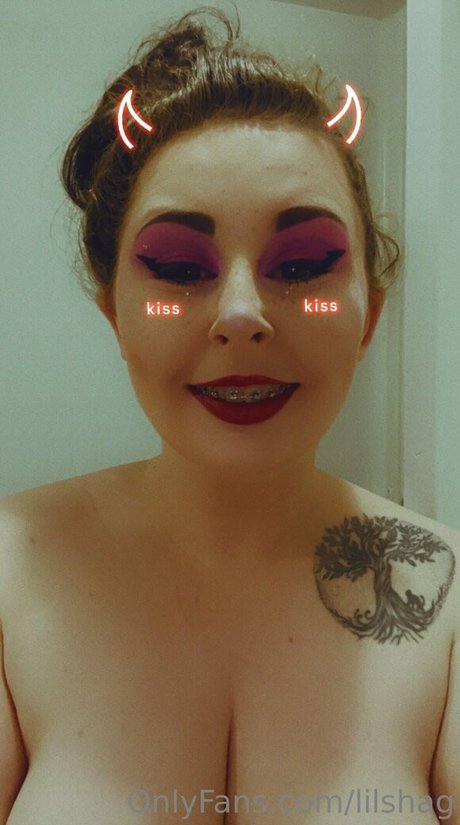 lilshag pornographic model photo