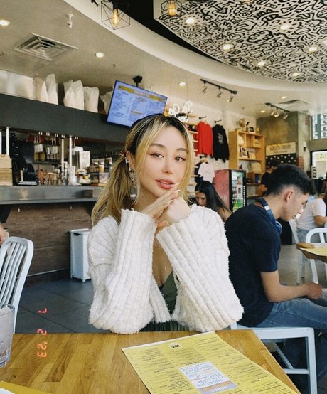 Wengie top model photos