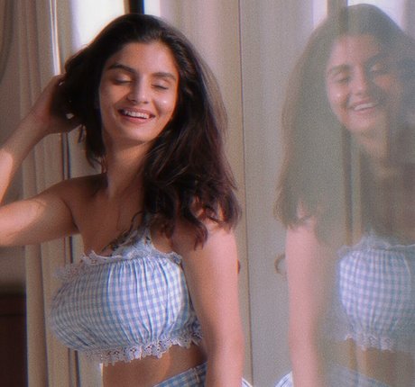 Anveshi Jain art actress pictures