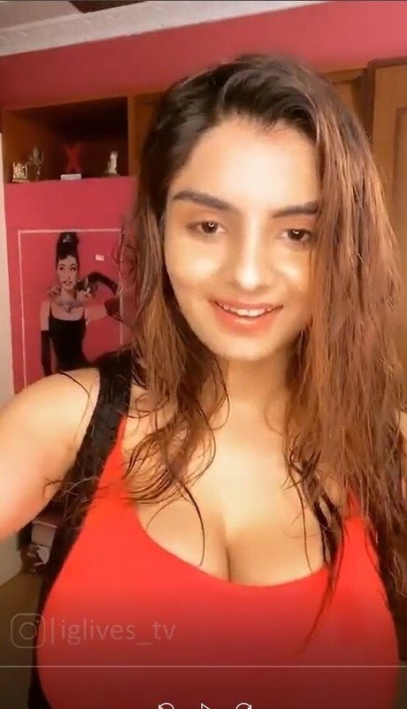 pawg shower onlyfans free archive