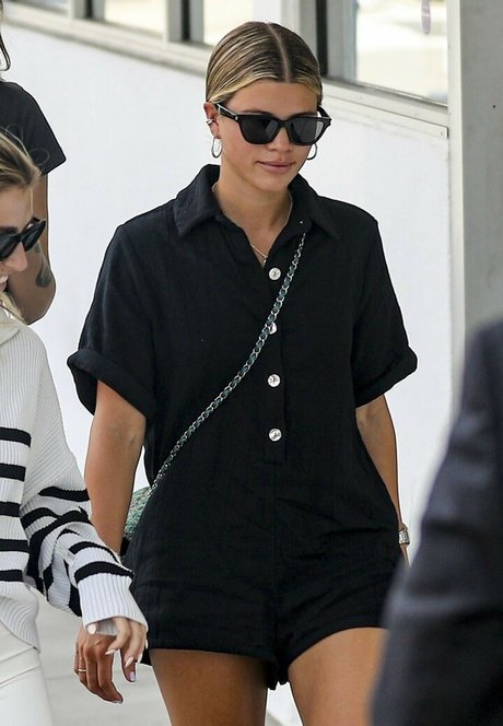 Sofia Richie star erotic photos