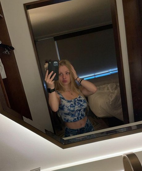 Kylie Shay perfect pornstar images