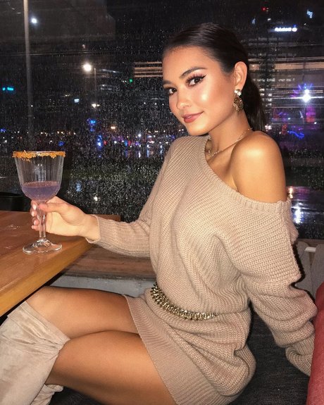 Leah Perkins Mimi Perkins model adult img