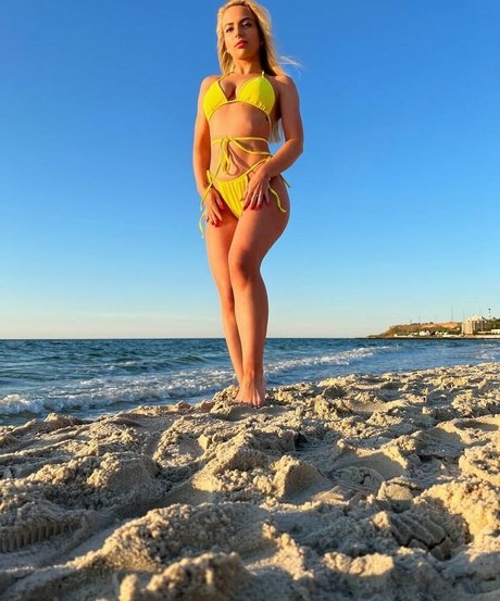 michelleerisee vip art actress gallery