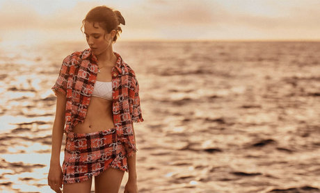 Margaret Qualley hot model img