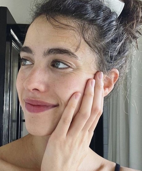 Margaret Qualley star best pics