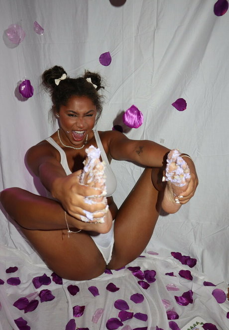 katieswrdvip hd star pic