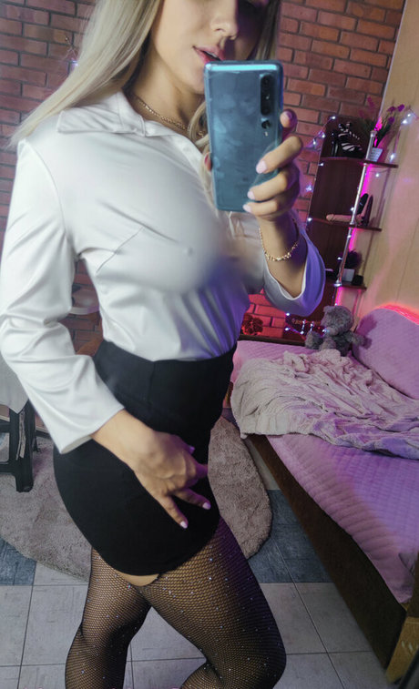 skinny ebony teen onlyfans beautiful naked pic