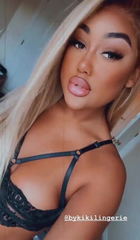 Marlie Lewis model perfect img