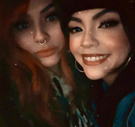 emilyelixer top pornstar img