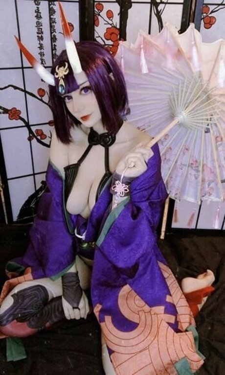 OniPeachy hot model photos