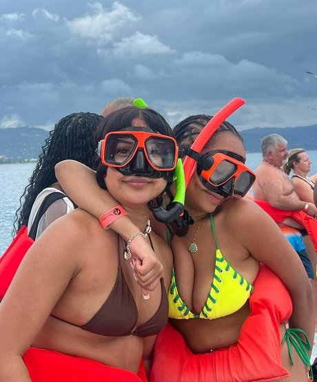 ladyboy asian onlyfans sexy naked archive