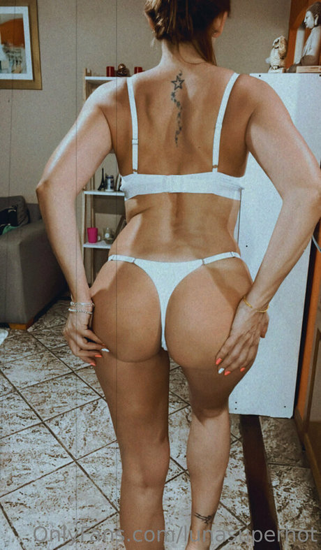 lunasuperhot model best image