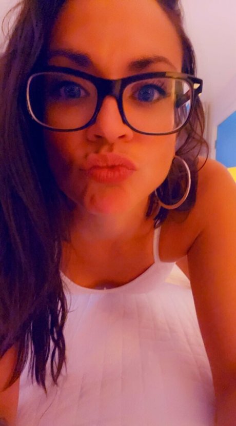 dreamer31 model free photos