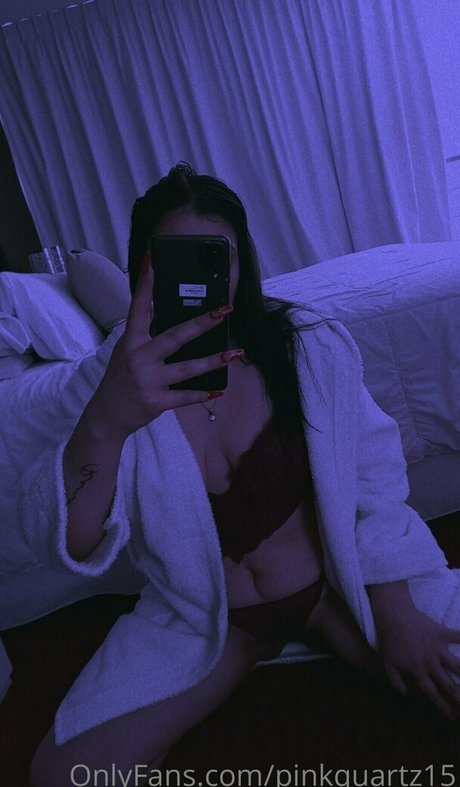 pinkquartz15 sexy model image