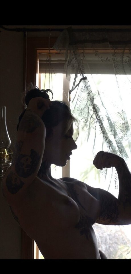 sinnersafina adult star img