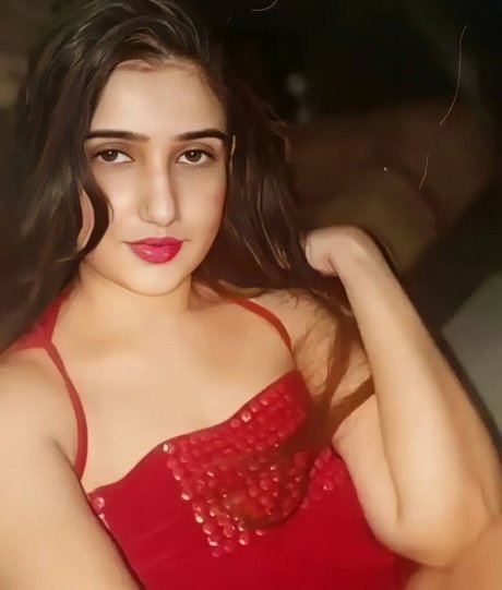 Aniza Hazel pretty actress gallery