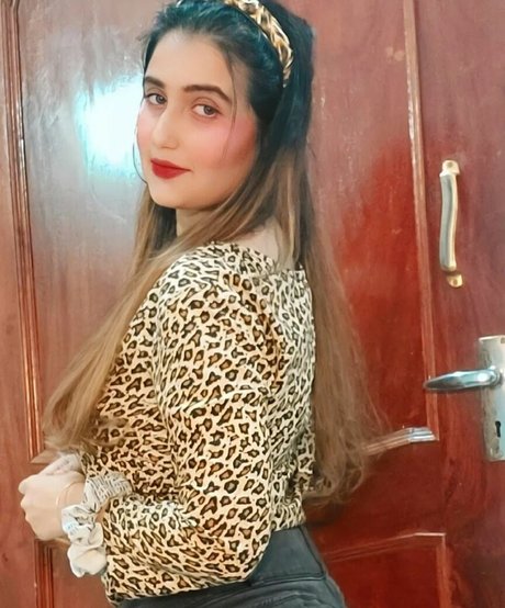 Aniza Hazel model hot pictures