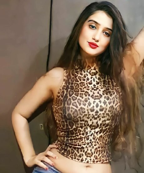 Aniza Hazel model art photos